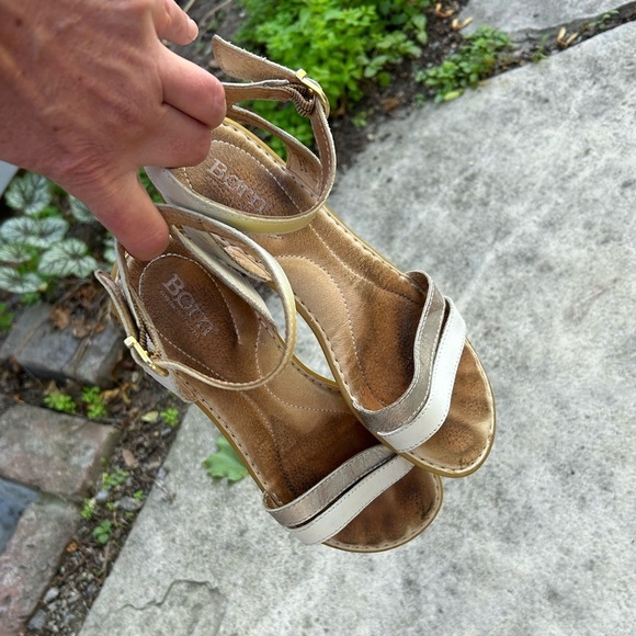 Born Mai Easy Sandals, size 7 - Picture 2 of 8
